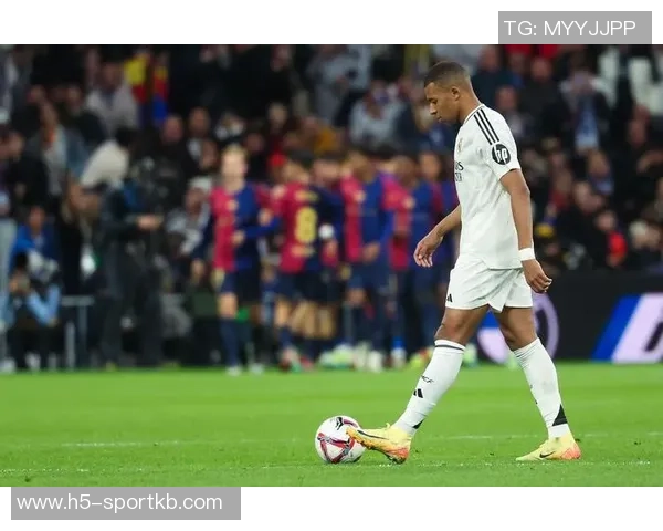 姆巴佩社交媒体分享团结照片期待国家德比再创佳绩